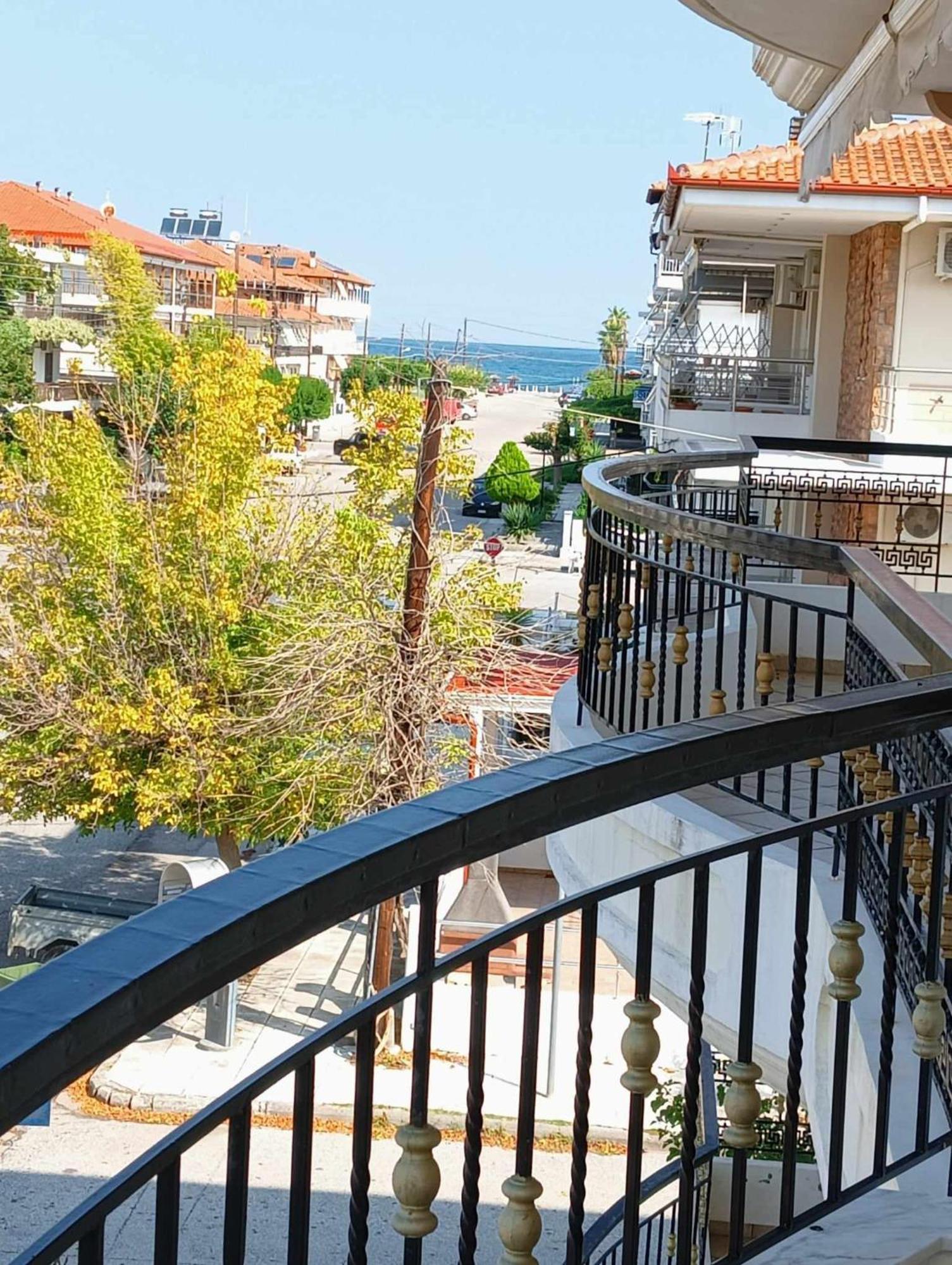 Roula Apartment Néi Póri Kültér fotó