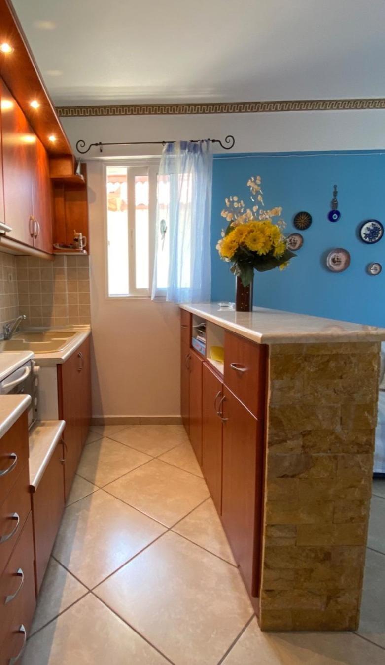 Roula Apartment Néi Póri Kültér fotó