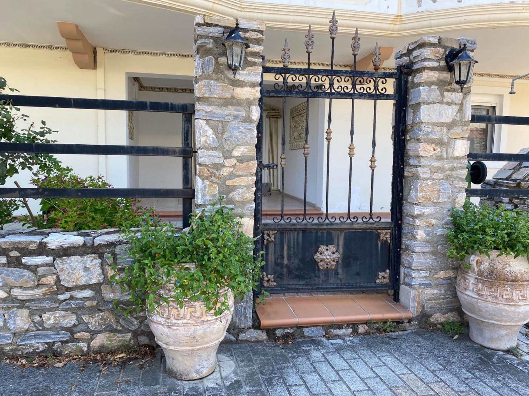 Roula Apartment Néi Póri Kültér fotó